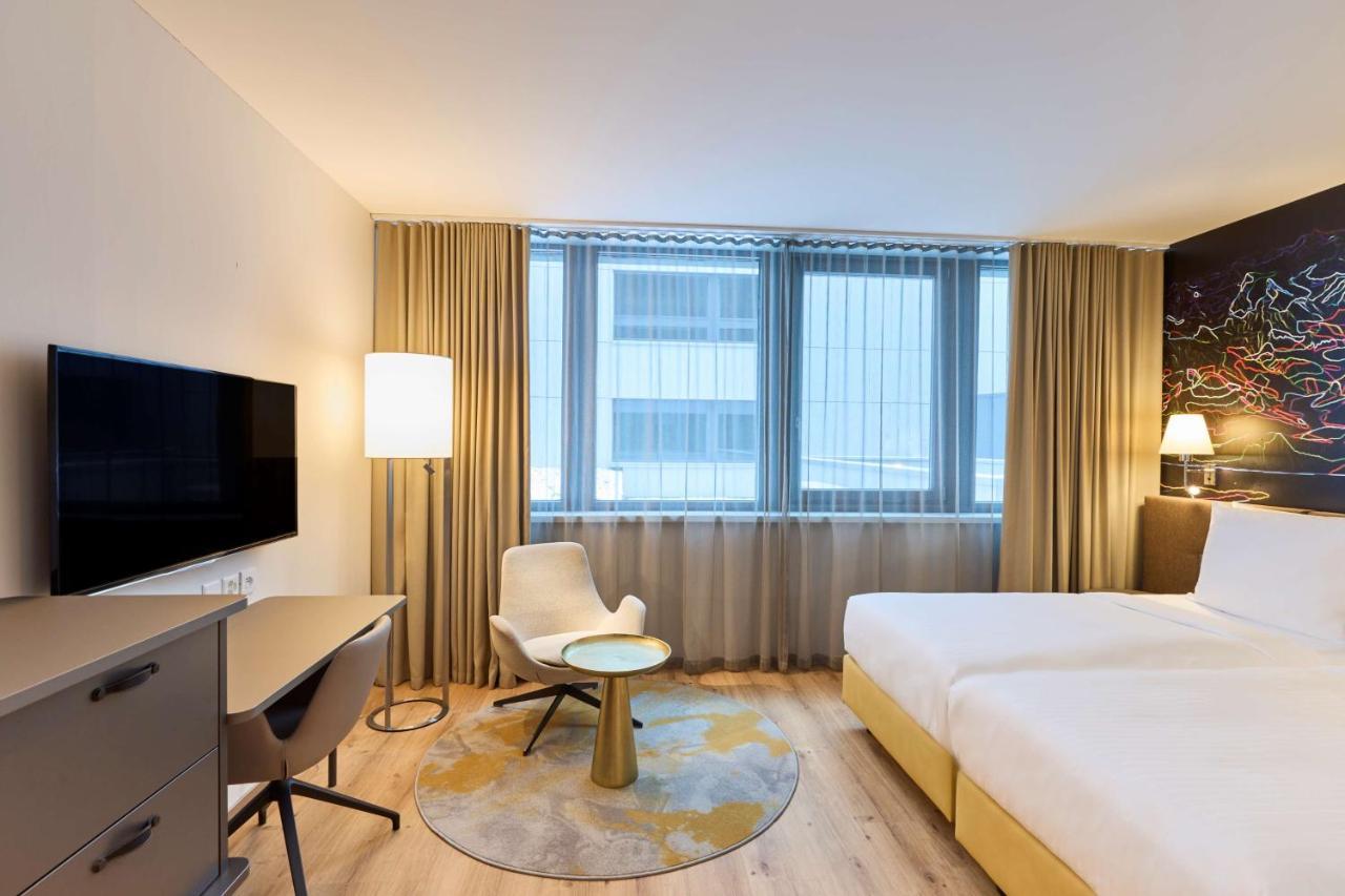 Radisson Blu Hotel, Hotel